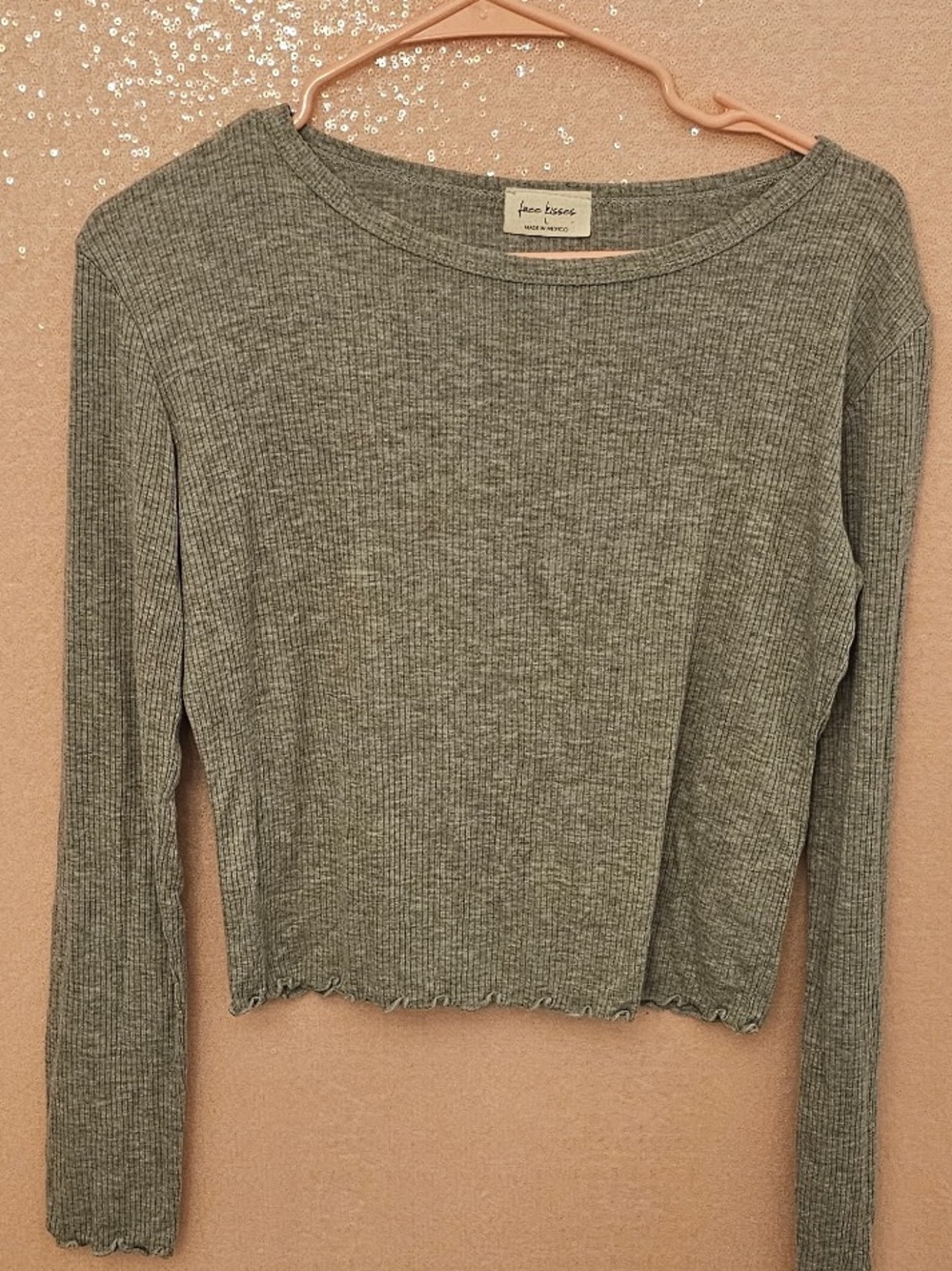 Free kisses Ribbed Long Sleeve Crop Top - Heather Gray